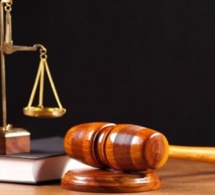 Devant le refus de les laisser consulter leurs notes au concours à l'Ena, Deux étudiants enclenchent une procédure judiciaire