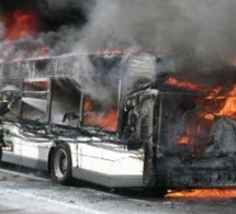 Accident: Un bus prend subitement feu en plein voage à 10 Km Fatick