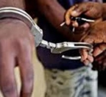 Trafic de drogue à Touba : Surpris par la police, le père de famille dealer tente de...