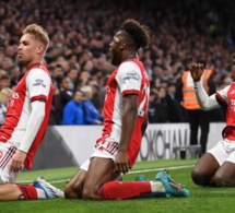 PREMIER LEAGUE - ARSENAL S'IMPOSE À CHELSEA (2-4) ET SE REPLACE DANS LA COURSE À LA C1