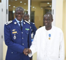 Décoré de la médaille d’honneur de la gendarmerie : Dg Moustapha Ba, un modèle d’engagement, de loyauté et de dévouement ( Le Témoin )
