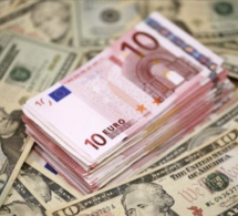 L’euro et le dollar sont égaux pour la première fois en 20 ans