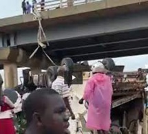 Dakar: Chute spectaculaire d’un camion d’ordures sur le pont de la VDN 3