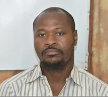 Mafia des visas: Guy Marius Sagna débarque à l’ambassade de France Mafia des visas: Guy Marius Sagna débarque à l’ambassade de France