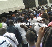 Bagarre au consulat de Milan ce matin. Bagarre au consulat de Milan ce matin.