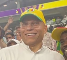 Match Senegal vs Pays Bas : Karim Wade avec les supporters sénégalais au Stade