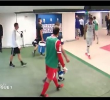 Vidéo: Brandao assène un coup de boule à Thiago Motta et lui casse le nez. Regardez