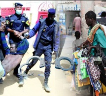 Un marchand ambulant arrêté par la police et déféré sans motif, sa mère fond en larmes" defoul dara