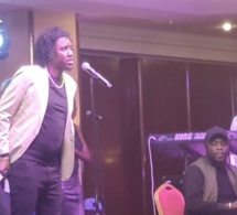 King Fhad Place entrée de Wally Seck qui explose la soirée de gala FIMODART avec le groupe Walfadjri