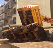 Sicap Liberté 3 : une grue s’écrase sur une maison