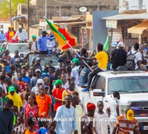 Enfin incroyable Sonko sort de sa cachette après le renvoie du procès vs Adji Sarr pour se promener Enfin incroyable Sonko sort de sa cachette après le renvoie du procès vs Adji Sarr pour se promener