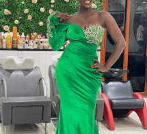 En images le vert menthe répond à l'artiste Myrma plus h0t et sexy qui secoue la toile.