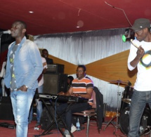 Pape Diouf inonde le complexe Mbindi Siga de Mbodiéne dans la petite cote avec son "Rakkaju show"