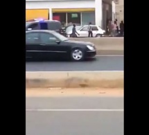 Incroyable ! le véhicule de Macky Sall tombe en panne en pleine circulation sans roue de secours (Vidéo)