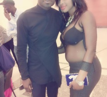 Pape Cheikh Diallo en compagnie d'une jeune fille trop sexy.......