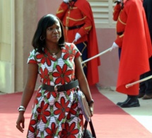 Le phénomène Wax attitude :La ministre de la Fonction publique,Viviane Bampassy une fashion victime