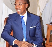 Face aux étudiants à l’UGB, l’ancien Premier Ministre, Abdoul MBAYE, déclare : «Chers étudiants, j’ai trouvé des villageois en train de manger du son de mil avec du tamarin! »