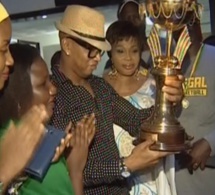 Vidéo: El-Hadji Diouf accueille les lionnes de basket à l’Aéroport Léopaul Sédar Senghor.Regardez
