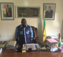 Mamadou Beau Keïta, Ambassadeur de Guinée au Sénégal : "Le vote est lent mais se déroule dans les meilleures conditions (...) ceux qui n'ont pas pu recevoir de carte d'électeur, sont obligés de se contenter de ne pas voter" Mamadou Beau Keïta, Ambassadeur de Guinée au Sénégal : "Le vote est lent mais se déroule dans les meilleures conditions (...) ceux qui n'ont pas pu recevoir de carte d'électeur, sont obligés de se contenter de ne pas voter"