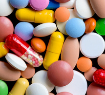Accès Aux Médicaments : L’Afrique est trop dépendante, selon le professeur Massamba Diouf,