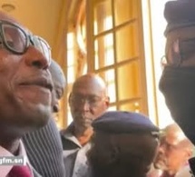 URGENT-La police défonce la porte et interrompt la conférence de presse de Barth à la mairie DKR...