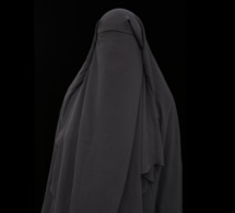 L'interdiction de la burqa fait sa première victime à Ouakam : Une femme voilée tabassée, déshabillée et traitée de terroriste