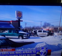 Hackensacck, une ville de New Jersey: Une femme de 78 ans meurt dans sa voiture après la neige.