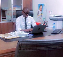 MOUHAMETH DIOP REMET ÇA AVEC L'ÂNE DE L'ENA