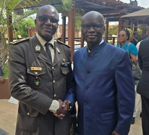 Oumar Pène honoré par les Armées : un hommage national à l’artiste du civisme et de la paix