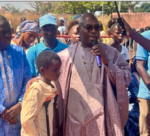 Moustapha Guirassy promet un accompagnement complet au jeune élève amputé mais premier de sa classe à Kédougou