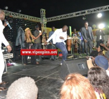 Quand Pape Diouf s'essaye à la danse, voila ce que ça donne. Regardez