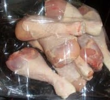 Saisie de plus de 2 tonnes de cuisses de poulet par la Douane à Diamniadio