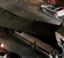 Autoroute de l’avenir : les images spectaculaires d’un camion qui a failli semer l’irréparable