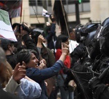 Des manifestants contre la répression en Iran bravent une interdiction de rassemblement à Paris