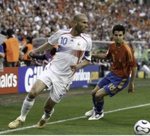 Mondial-2026: Il y a 20 ans, quand l'Espagne voulait "mettre Zidane à la retraite"