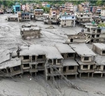 Le bilan de la crue dévastatrice au Népal s'aggrave à 359 morts