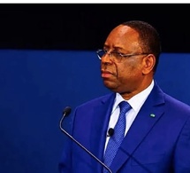 Hommage : Macky Sall salue le « legs majeur » laissé par Cheikh Hamidou Kane