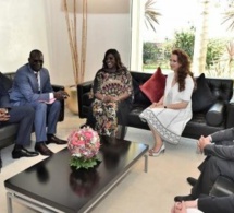 La princesse Lalla Salma et Marième Faye Sall face à la presse, jeudi