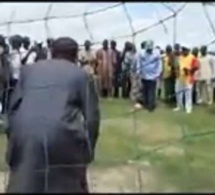 Abdou Mbow (député) se transforme en gardien de but et défie le ministre Mame Mbaye Niang Abdou Mbow (député) se transforme en gardien de but et défie le ministre Mame Mbaye Niang