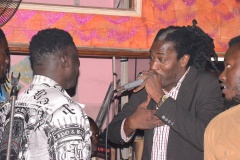 26943228_464216673974401_1008606737_n