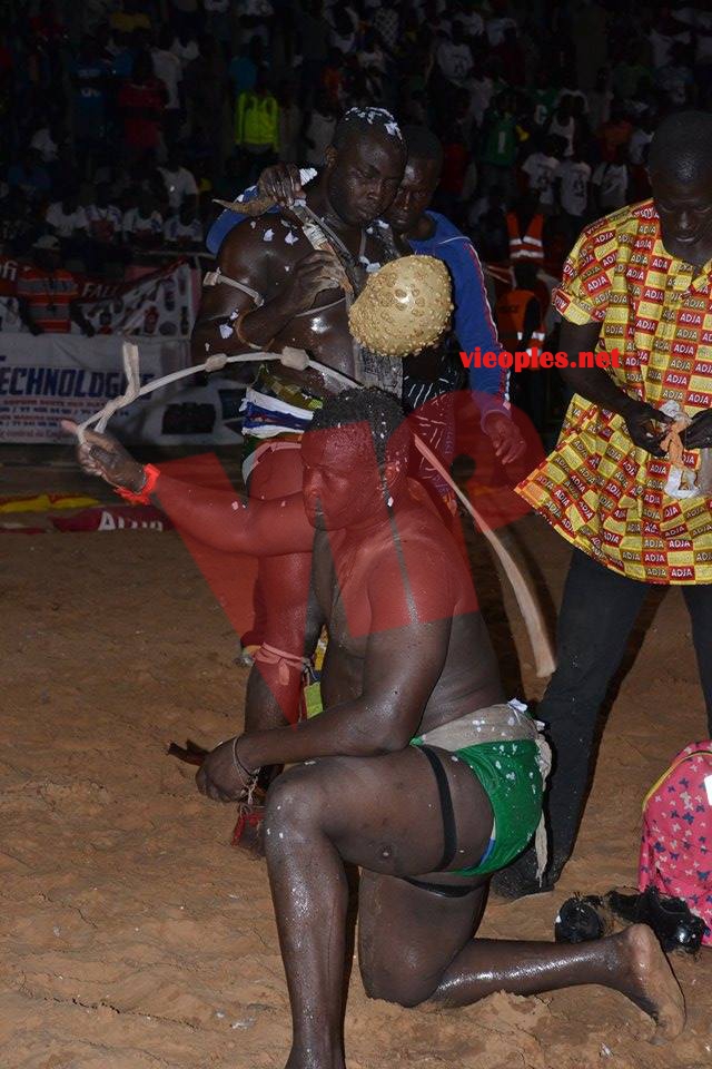 17813976_346900215706048_880024929_n