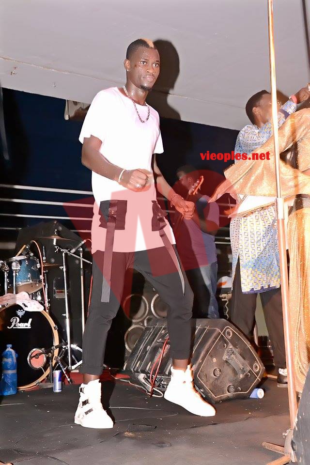 20863914_406769086385827_2060367897_n