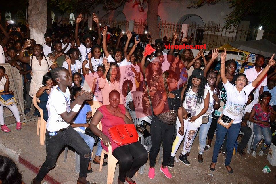 20864206_407669152962487_1000256171_n