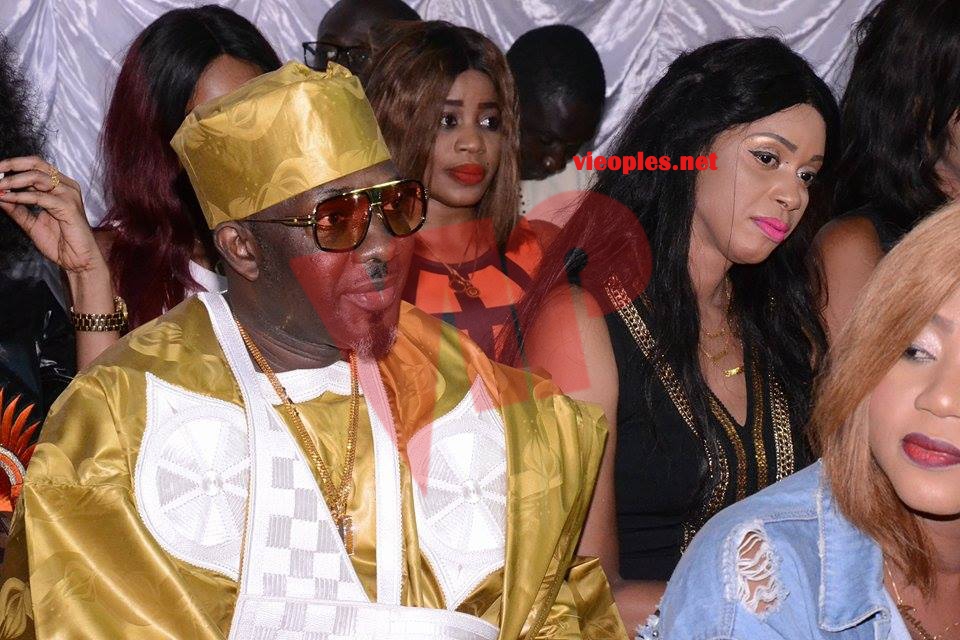 22883118_433509780378424_511764367_n