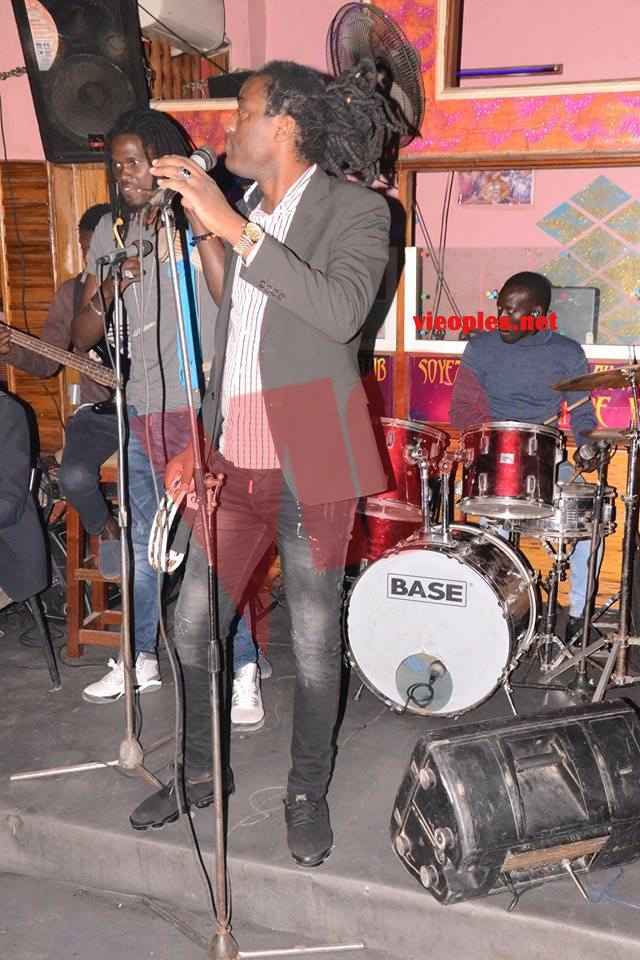 26857195_464218223974246_258923967_n