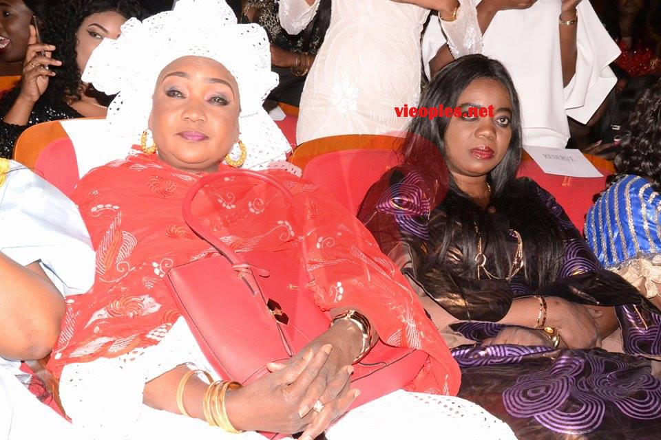 27043508_466425353753533_1918989902_n