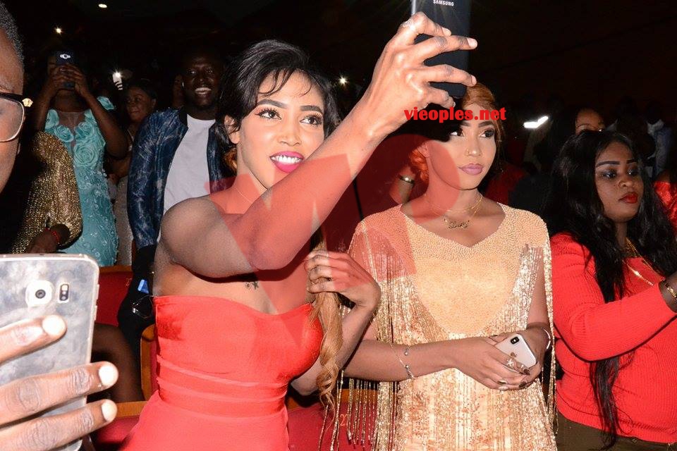 27152848_466425320420203_1550482943_n