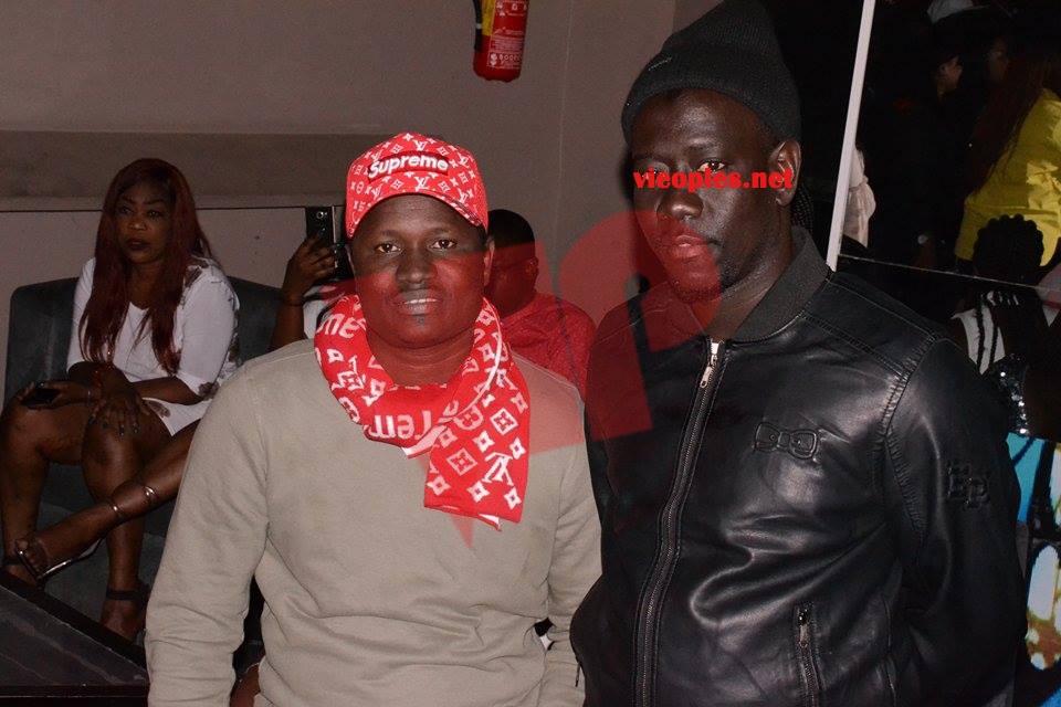 26995370_466421550420580_113963481_n