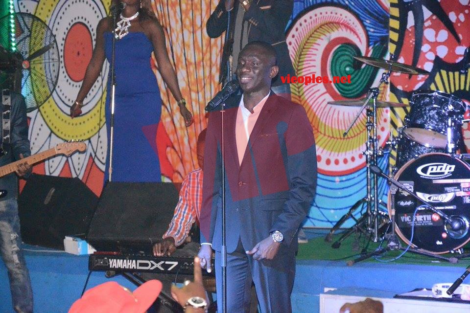 27043206_466421773753891_1108096113_n