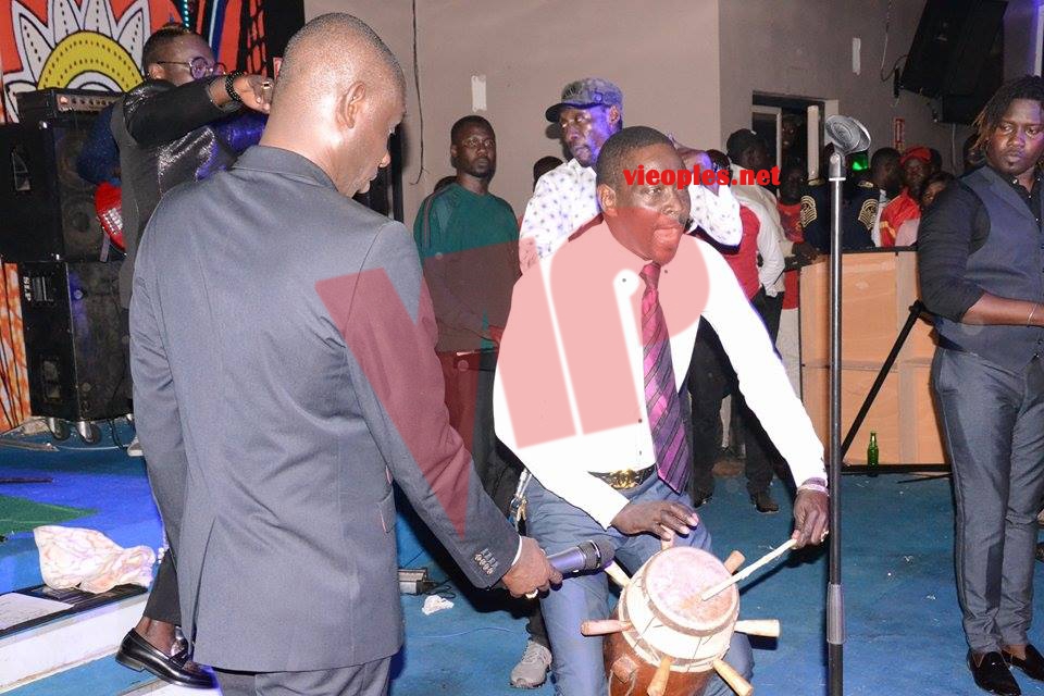 26996348_466418810420854_1747099434_n